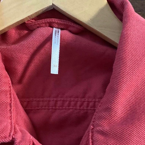 Free People- Rumors strawberry spritz denim jacket-XS-EUC - Picture 4 of 13